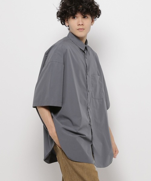 niko and...（ニコアンド）の「エクストラワイドショートスリーブシャツ（シャツ/ブラウス・メンズ・サックスブルー/オフホワイト/チャコール/ライトグリーン・BIG(L)）」の8枚目の写真