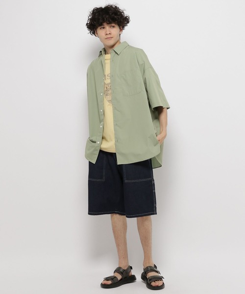 niko and...（ニコアンド）の「エクストラワイドショートスリーブシャツ（シャツ/ブラウス・メンズ・サックスブルー/オフホワイト/チャコール/ライトグリーン・BIG(L)）」の9枚目の写真