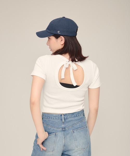 eL(エル)の「【eL】Back Round Soft TEE/132141(Tシャツ/カットソー・レディース・オフホワイト/ブラック/バーガンディー・FREE)」の9枚目の写真