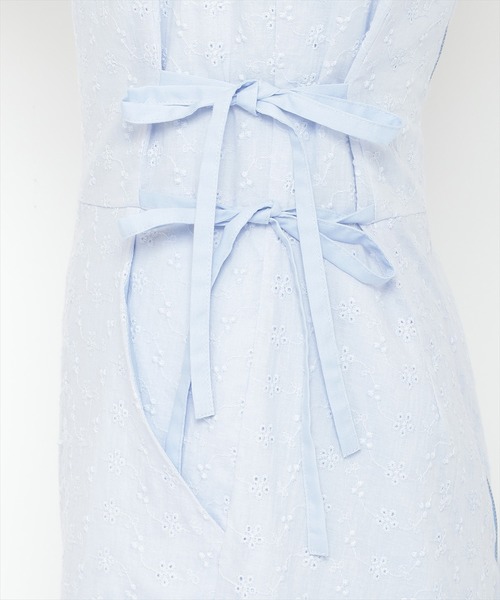 REDYAZEL（レディアゼル）の「エンブロイダリーロンパース（つなぎ/オールインワン・レディース・オフホワイト/ブラック/サックスブルー・FREE）」の14枚目の写真