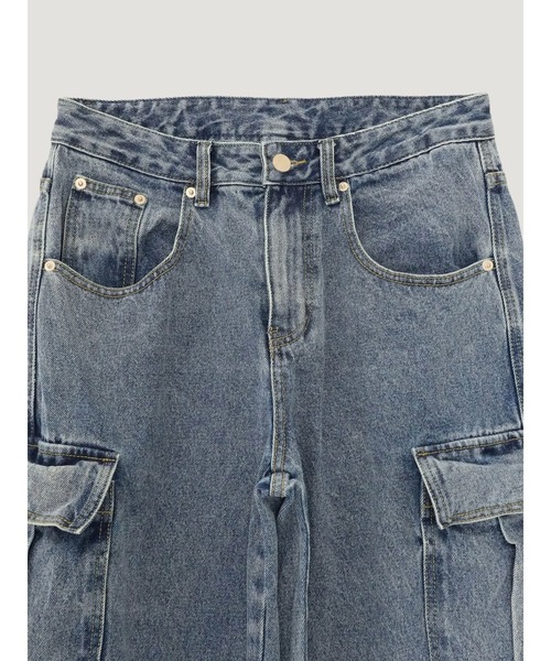 Bargiee(バージー)の「ワイドデニム カーゴパンツ(カーゴパンツ・メンズ・ライトインディゴブルー/ブラック・LARGE/MEDIUM)」の3枚目の写真