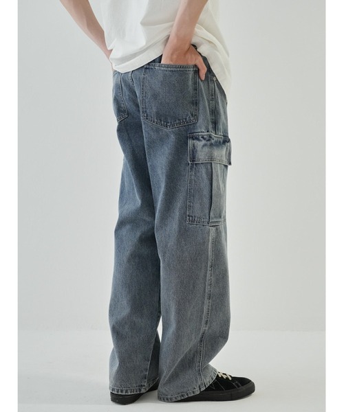 Bargiee(バージー)の「ワイドデニム カーゴパンツ(カーゴパンツ・メンズ・ライトインディゴブルー/ブラック・LARGE/MEDIUM)」の10枚目の写真