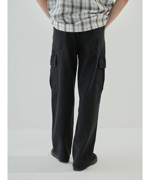 Bargiee(バージー)の「ワイドデニム カーゴパンツ(カーゴパンツ・メンズ・ライトインディゴブルー/ブラック・LARGE/MEDIUM)」の6枚目の写真
