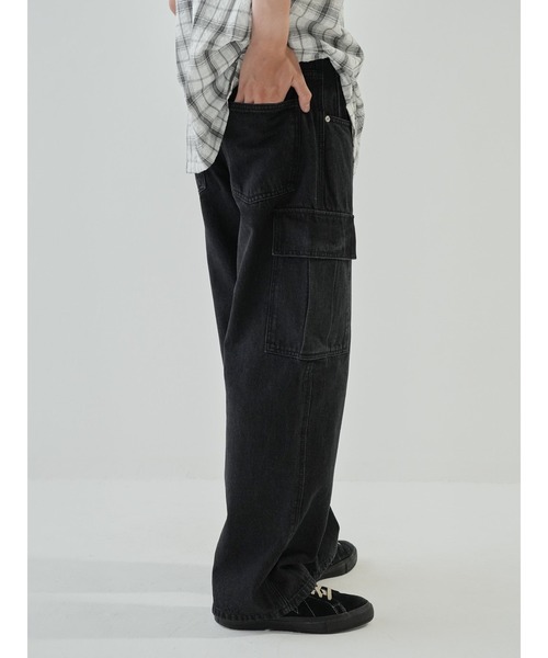 Bargiee(バージー)の「ワイドデニム カーゴパンツ(カーゴパンツ・メンズ・ライトインディゴブルー/ブラック・LARGE/MEDIUM)」の16枚目の写真