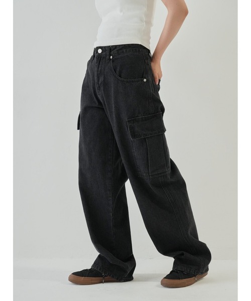 Bargiee(バージー)の「ワイドデニム カーゴパンツ(カーゴパンツ・メンズ・ライトインディゴブルー/ブラック・LARGE/MEDIUM)」の7枚目の写真