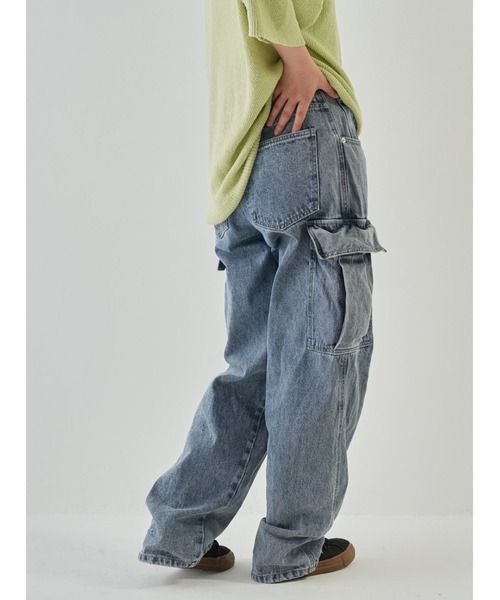 Bargiee(バージー)の「ワイドデニム カーゴパンツ(カーゴパンツ・メンズ・ライトインディゴブルー/ブラック・LARGE/MEDIUM)」の9枚目の写真