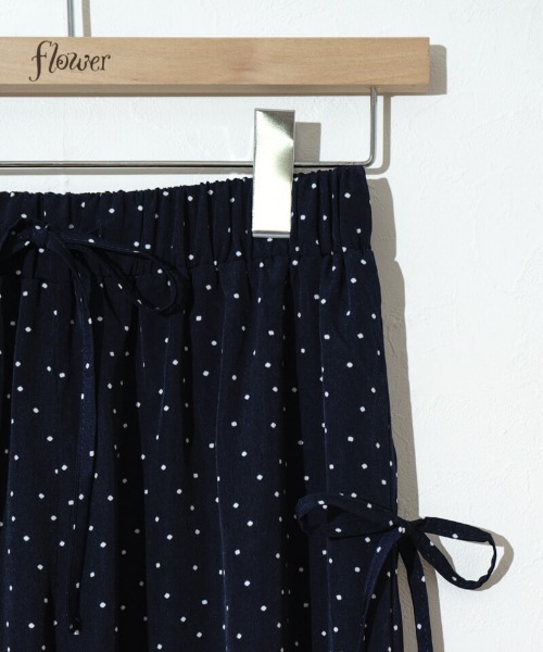 flower（フラワー）の「サイドリボンドットパンツ（その他パンツ・レディース・アイボリー/ネイビー・FREE）」の18枚目の写真