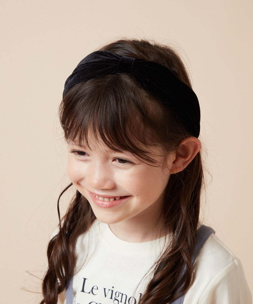 a.v.v（アーヴェヴェ）の「[KIDS]ベロアカチューシャ（カチューシャ・キッズ・ブラック/ベージュ・120）」の2枚目の写真