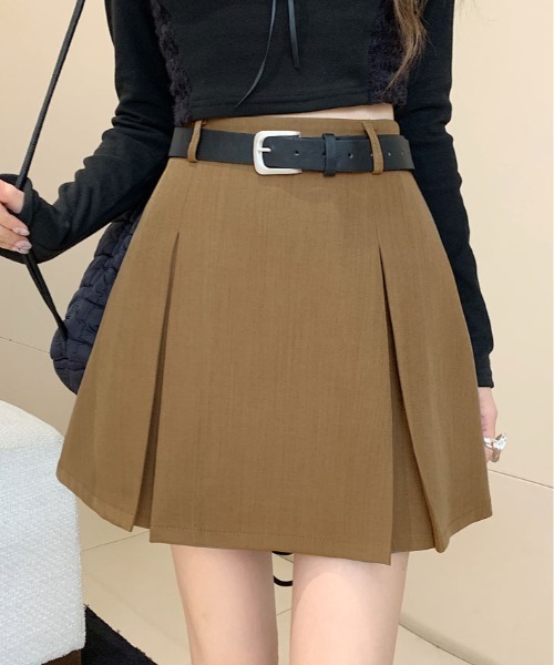 kirakiraShop(キラキラショップ)の「タック プリーツ ツイル ミニスカート(スカート・レディース・ブラウン/ブラック/グレー・S/M/L)」の3枚目の写真
