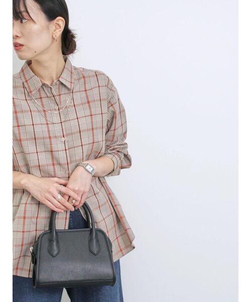 Samansa Mos2 blue（サマンサモスモスブルー）の「【イージーケア】マルチスタイルシャツ（シャツ/ブラウス・レディース・ライトベージュ/キナリ/オフホワイト/サックスブルー/グレー/ベージュ/ブラック・M/L）」の6枚目の写真