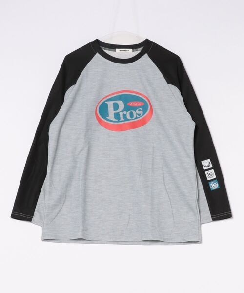 MEMECLE(メメクル)の「【 MEMECLE / メメクル 】ロゴ ラグラン ルーズトップス(Tシャツ/カットソー・レディース・グレー・S/M/L)」の9枚目の写真
