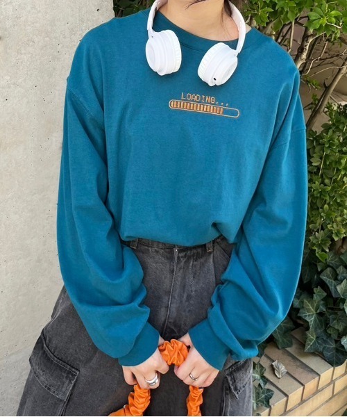 DOUBLE NAME(ダブルネーム)の「GAMER BACK刺しゅうロンTEE(Tシャツ/カットソー・レディース・オフホワイト/スミクロ/グレー/ブルー・FREE)」の10枚目の写真