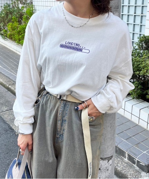 DOUBLE NAME(ダブルネーム)の「GAMER BACK刺しゅうロンTEE(Tシャツ/カットソー・レディース・オフホワイト/スミクロ/グレー/ブルー・FREE)」の20枚目の写真