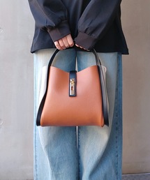 Q | 3レイヤーヒネリトート(トートバッグ)