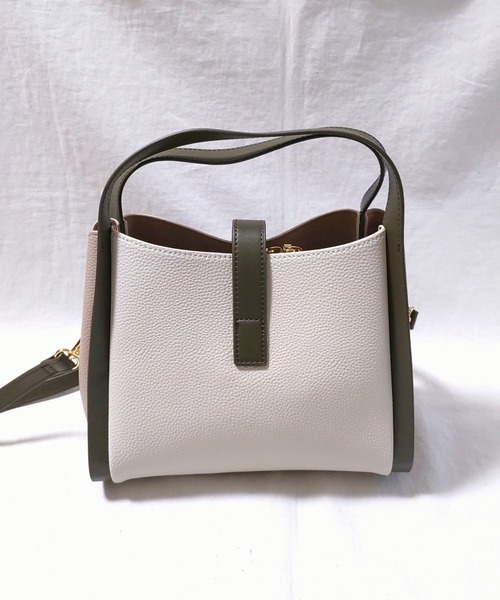 Q（キュー）の「3レイヤーヒネリトート（トートバッグ・レディース・キャメル/アイボリー・ONE SIZE）」の11枚目の写真