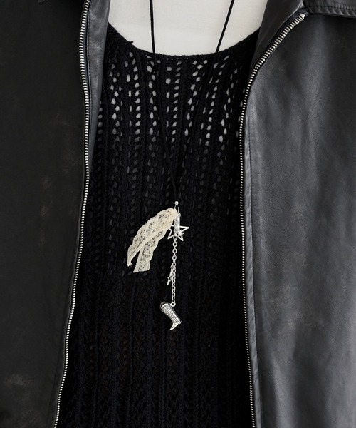 UNE MANSION(ユヌマンション)の「【2024A/W新作アイテム】ユニークシルバースターブーツネックレス(ネックレス・レディース・ブラック/ブラウン・ONE SIZE)」の5枚目の写真