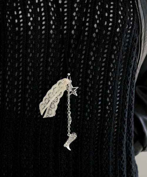 UNE MANSION(ユヌマンション)の「【2024A/W新作アイテム】ユニークシルバースターブーツネックレス(ネックレス・レディース・ブラック/ブラウン・ONE SIZE)」の7枚目の写真