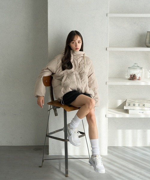 earth music&ecology(アースミュージックアンドエコロジー)の「フーディーパファーブルゾン(ダウンジャケット/コート・レディース・ミント/ベージュ/ブラック/アイボリー・M/L)」の9枚目の写真