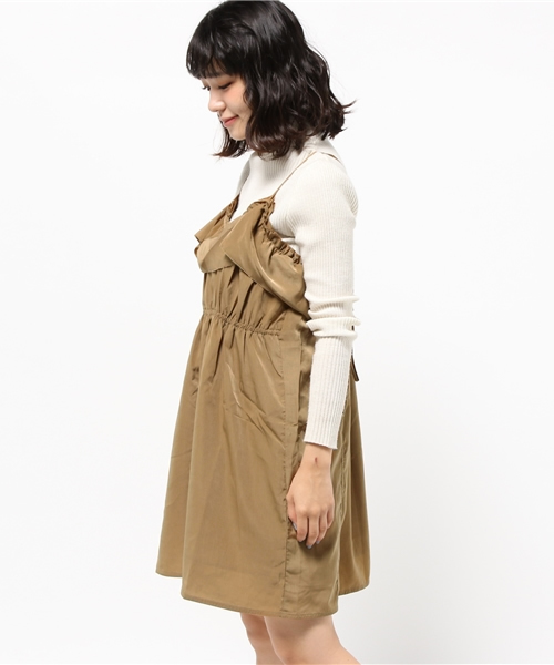 mystic(ミスティック)の「【mystic】クロスキャミワンピース(ワンピース・レディース・キャメル/ブルー/ブラック/グレー・フリ-)」の9枚目の写真