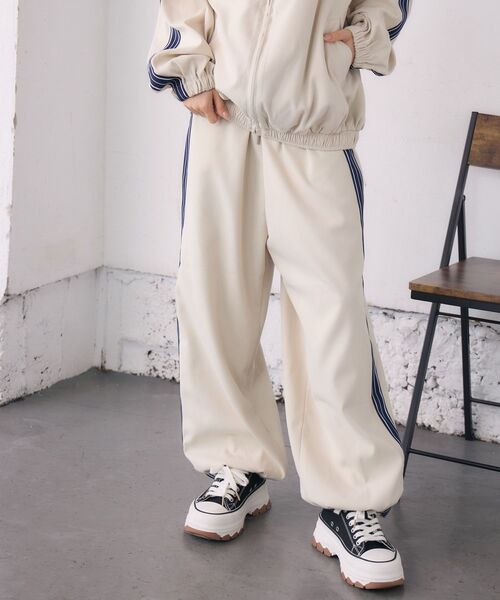 RETRO GIRL(レトロガール)の「カルゼラインパンツ(その他パンツ・レディース・ブラック/ナチュラル/ブラウン・FREE)」の22枚目の写真