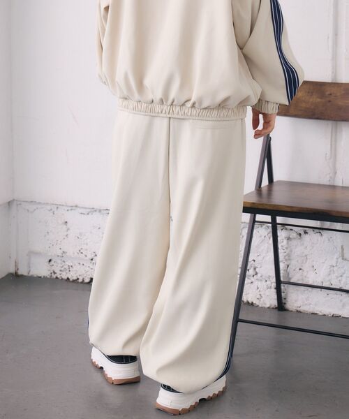 RETRO GIRL(レトロガール)の「カルゼラインパンツ(その他パンツ・レディース・ブラック/ナチュラル/ブラウン・FREE)」の13枚目の写真