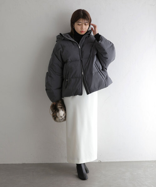 La TOTALITE(ラトータリテ)の「【UPPER HIGHTS/アッパーハイツ】ショートダウン(ダウンジャケット/コート・レディース・グレー/ベージュ/ブラック・FREE)」の20枚目の写真