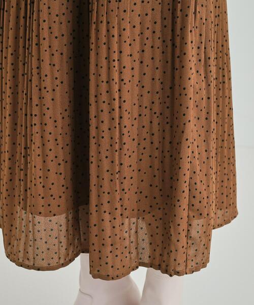 DRESKIP（ドレスキップ）の「【S-LL】大人のシックなドット柄 バンドカラープリーツワンピース（ワンピース・レディース・キャメル/ネイビー系5/ブラック系5・02/01/04/03）」の22枚目の写真
