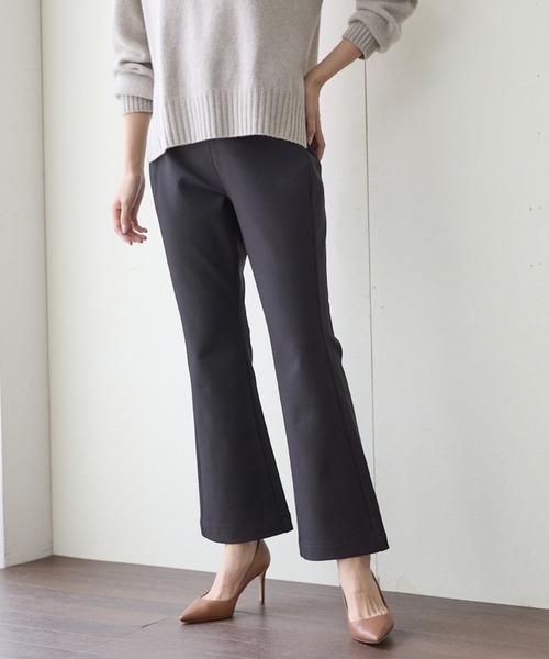 Tuche(トゥシェ)の「Tuche/トゥシェ スタイルアップ フレアパンツ 裏起毛(その他パンツ・レディース・ネイビー/ブラック・MEDIUM/LARGE)」の2枚目の写真