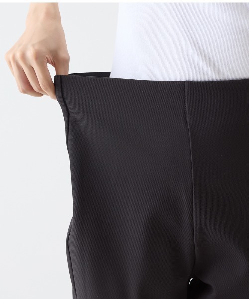 Tuche(トゥシェ)の「Tuche/トゥシェ スタイルアップ フレアパンツ 裏起毛(その他パンツ・レディース・ネイビー/ブラック・MEDIUM/LARGE)」の10枚目の写真