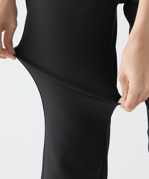 Tuche(トゥシェ)の「Tuche/トゥシェ スタイルアップ フレアパンツ 裏起毛(その他パンツ・レディース・ネイビー/ブラック・MEDIUM/LARGE)」の3枚目の写真