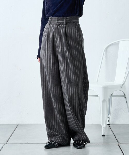 w closet(ダブルクローゼット)の「ストライプラインパンツ(その他パンツ・レディース・ブラウン/カーキ/ブラック・FREE)」の4枚目の写真