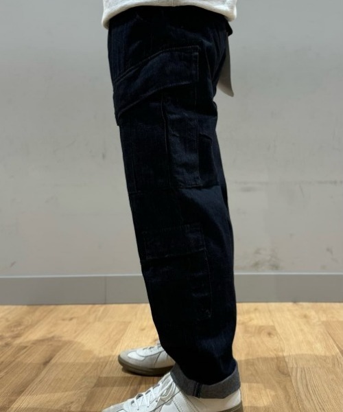 Alpha Industries（アルファインダストリーズ）の「ALPHA】デニム コンバット カーゴパンツ (ワイドシルエット / ミリタリー / ストリートスタイル)（カーゴパンツ・メンズ・ダークインディゴブルー・S/M/L/XL）」の21枚目の写真