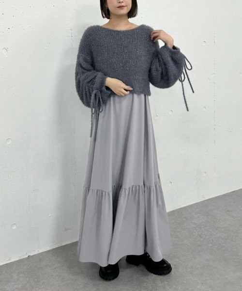 archives(アルシーヴ)の「ラメフェザー透かしドロストニット×ティアードキャミOPSET(ワンピース・レディース・グレイッシュベージュ/アイボリー/ブルー・MEDIUM)」の3枚目の写真