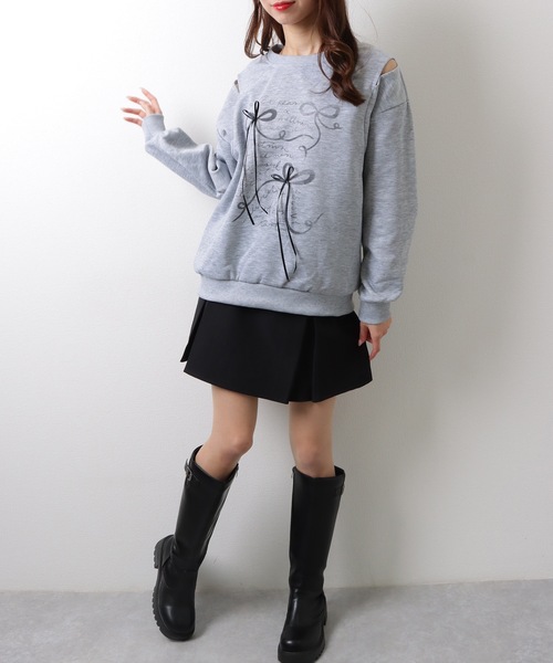Lace Ladies(レースレディース)の「リボン プリント ショルダースリット スウェットトップス(スウェット・レディース・グレー/アイボリー・M/XL)」の7枚目の写真