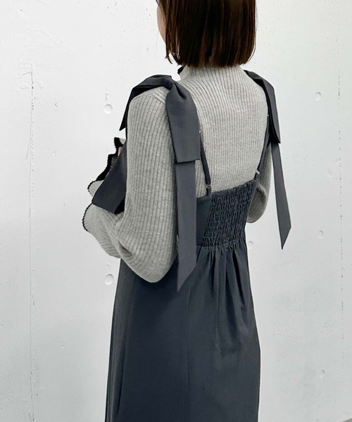 archives（アルシーヴ）の「２ｗａｙ肩リボンキャミワンピース（ワンピース・レディース・ベージュ/ブルーグレー/ブラック・MEDIUM）」の18枚目の写真