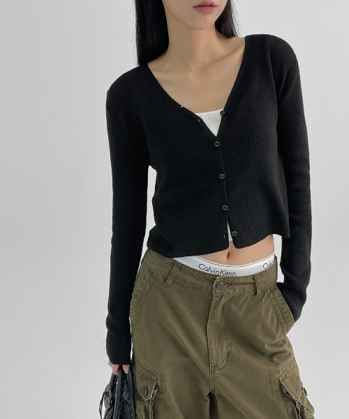 BLACKUP（ブラックアップ）の「[MADE] ジェンミックコットンVネックカーディガン（カーディガン/ボレロ・レディース・ブラック/グレー・ONESIZE）」の10枚目の写真