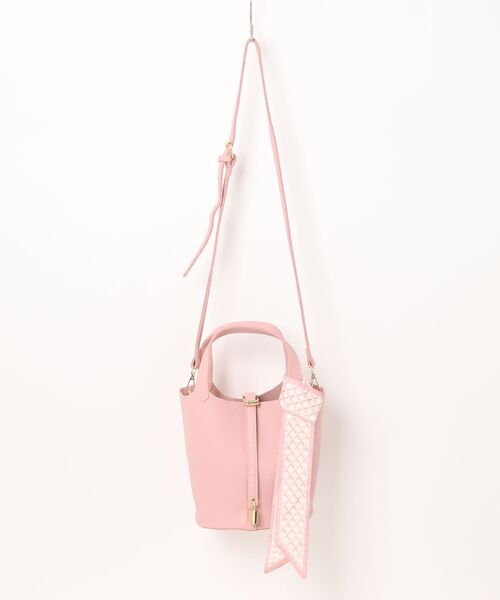 L LABEL（エルラベル）の「ポーチ＆リボン付ロックチャームバケットバッグ（ショルダーバッグ・レディース・ブラック/ホワイト/ピンク・FREE）」の10枚目の写真