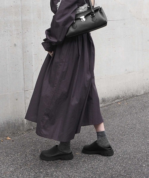 minia（ミニア）の「ボリュームサボシューズ（ローファー・レディース・ブラック/アイボリー・S/M/L/LL）」の12枚目の写真