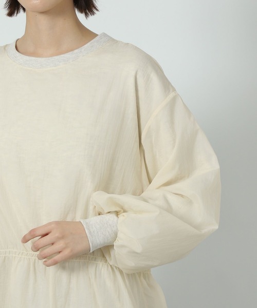 LAKOLE（ラコレ）の「ペプラムシアー裏毛プルオーバー / 291810（スウェット・レディース・ブラック/オフホワイト/アイボリー・FREE）」の18枚目の写真