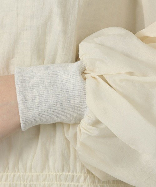 LAKOLE（ラコレ）の「ペプラムシアー裏毛プルオーバー / 291810（スウェット・レディース・ブラック/オフホワイト/アイボリー・FREE）」の22枚目の写真