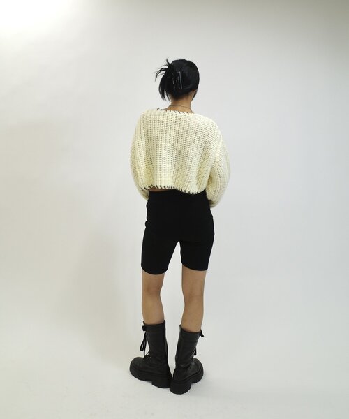 WHO'S WHO gallery(フーズフーギャラリー)の「手編み風リボンショートニット(カーディガン/ボレロ・レディース・ブラック/チャコールグレー/ホワイト・FREE)」の14枚目の写真
