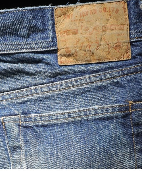 TMT（ティーエムティー）の「【HQ DENIM】 5P TAPERED(vintage processing.)（デニムパンツ・メンズ・インディゴブルー・MEDIUM/SMALL/LARGE/X-LARGE）」の6枚目の写真