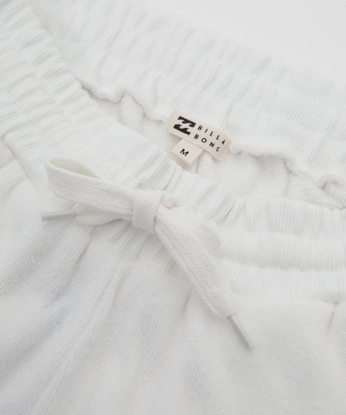 BILLABONG（ビラボン）の「BILLABONG レディース 【CHILLWEAR】 PILE WALK SHORTS セットアップボトムス 【2025年春夏モデル】/ビラボンセットアップ対応ウォークショーツ（その他パンツ・レディース・グレー/ホワイト/ネイビー・MEDIUM）」の7枚目の写真