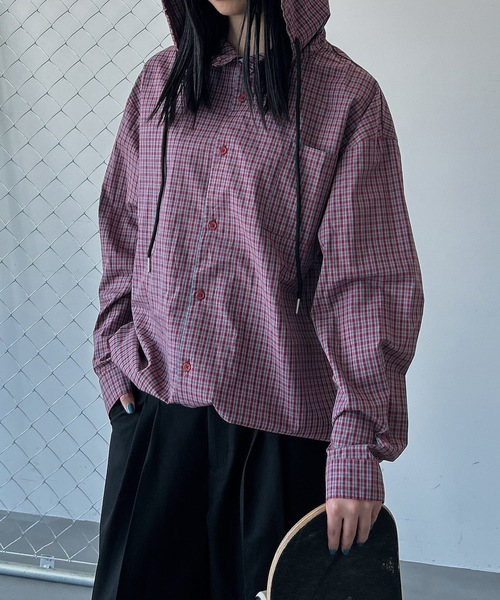 UNDERSTATEMENTs(アンダーステイトメント)の「【ユニセックス】チェックシャツパーカー/フーディ(シャツ/ブラウス・メンズ・レッド/ブルー/ブラック・LARGE/MEDIUM)」の4枚目の写真