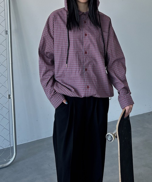 UNDERSTATEMENTs(アンダーステイトメント)の「【ユニセックス】チェックシャツパーカー/フーディ(シャツ/ブラウス・メンズ・レッド/ブルー/ブラック・LARGE/MEDIUM)」の5枚目の写真