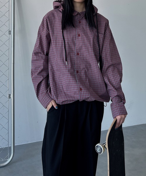 UNDERSTATEMENTs(アンダーステイトメント)の「【ユニセックス】チェックシャツパーカー/フーディ(シャツ/ブラウス・メンズ・レッド/ブルー/ブラック・LARGE/MEDIUM)」の8枚目の写真