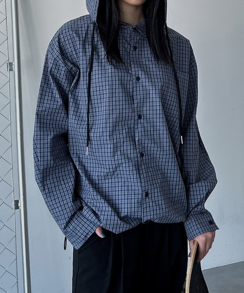 UNDERSTATEMENTs(アンダーステイトメント)の「【ユニセックス】チェックシャツパーカー/フーディ(シャツ/ブラウス・メンズ・レッド/ブルー/ブラック・LARGE/MEDIUM)」の21枚目の写真