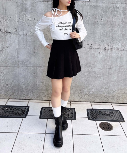 INGNI（イング）の「【WEB限定】リボンロゴテレコワンショルダー長袖ピタTシャツ（Tシャツ/カットソー・レディース・ブラック/チャコールグレー/杢グレー/オフホワイト・M）」の10枚目の写真