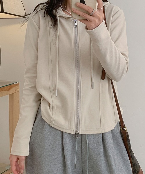 aimoha(アイモハ)の「フード付きジップアップジャケット(パーカー・レディース・ネイビー/ホワイト/ブラック/ワインレッド/ライトベージュ・MEDIUM/LARGE/X-LARGE/XX-LARGE)」の3枚目の写真