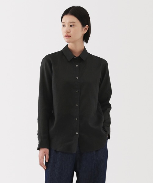 無印良品（ムジルシリョウヒン）の「婦人　リネン　洗いざらしレギュラーカラー長袖シャツ（シャツ/ブラウス・レディース・ブルー系/グリーン系/オレンジ系/ホワイト/ホワイト系/ライトピンク/ブラック・XL/L/M/S）」の3枚目の写真